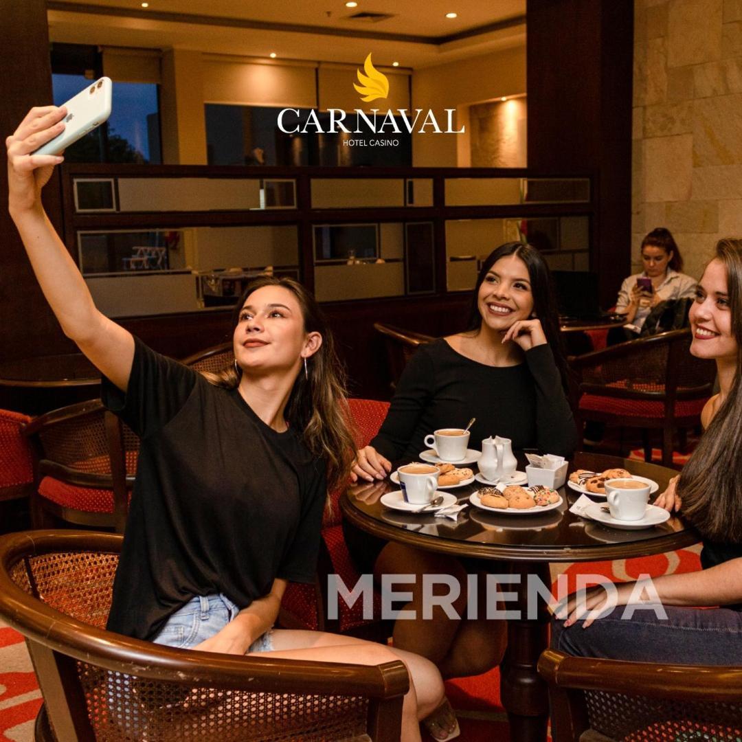 Carnaval Hotel Casino Encarnación Buitenkant foto Merienda at the hotel