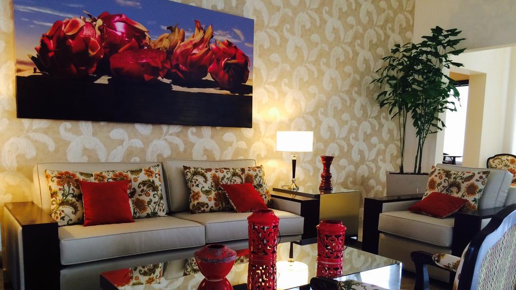 Carnaval Hotel Casino Encarnación Buitenkant foto A staged home for sale