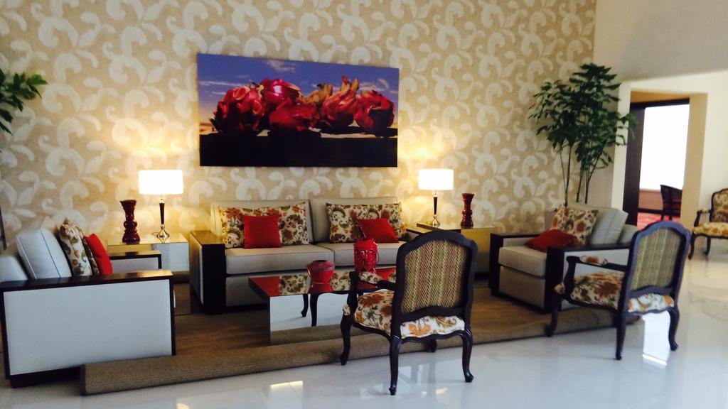 Carnaval Hotel Casino Encarnación Buitenkant foto The lobby of the hotel