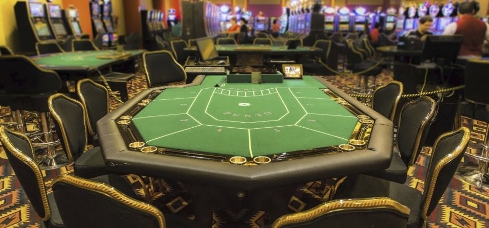 Carnaval Hotel Casino Encarnación Buitenkant foto A baccarat table